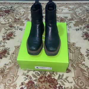 Sam Edelman Laguna Chelsea Boot size 6.5